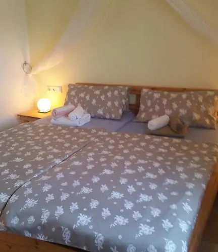 Claudia Apartman Povljana