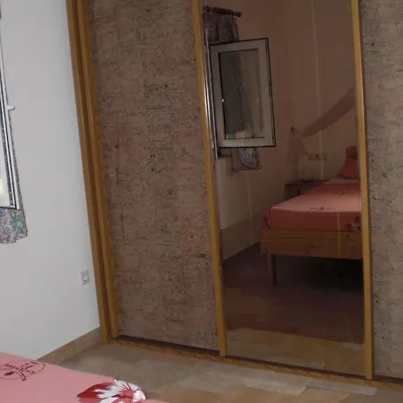 Claudia Apartment Povljana